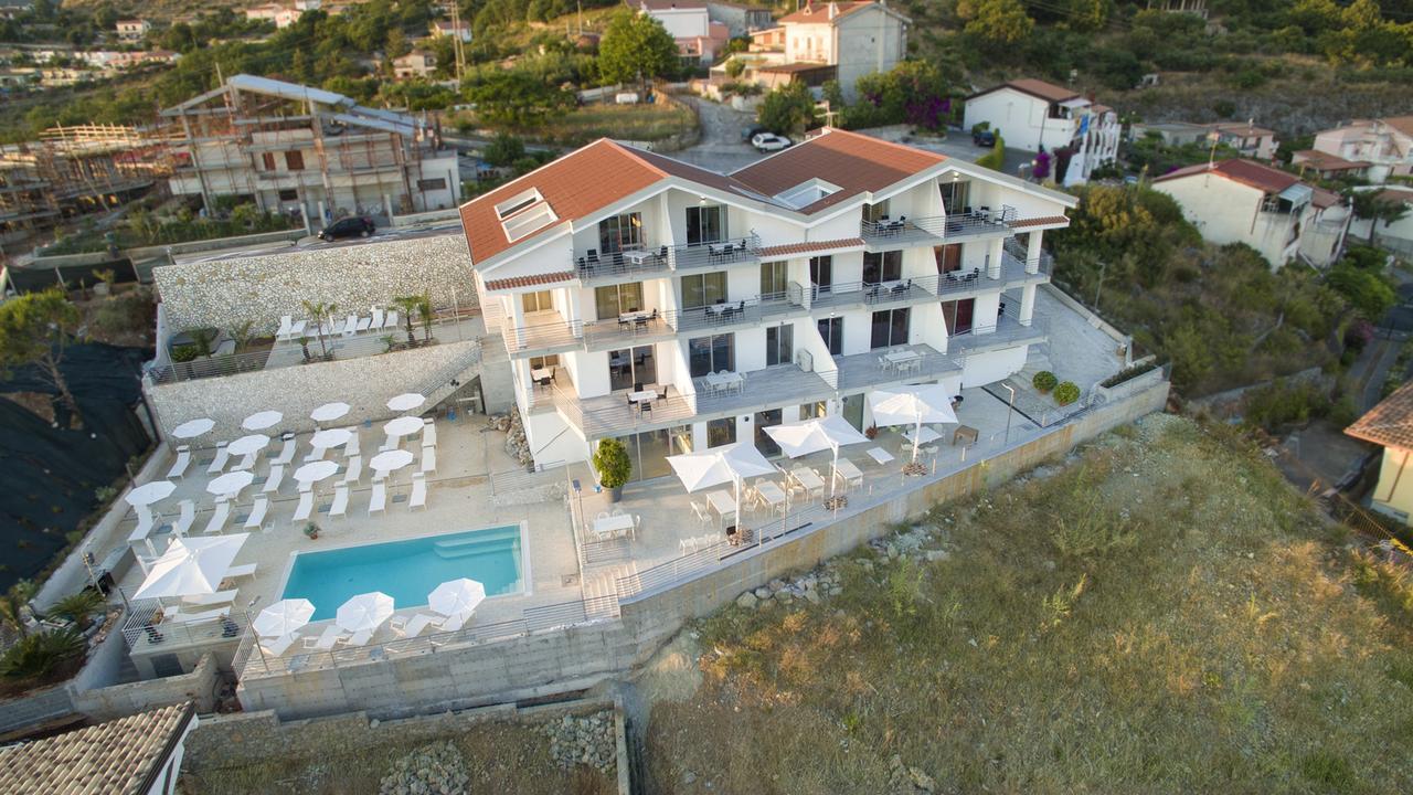 Aparthotel Santo Stefano Club à Praia a Mare Extérieur photo